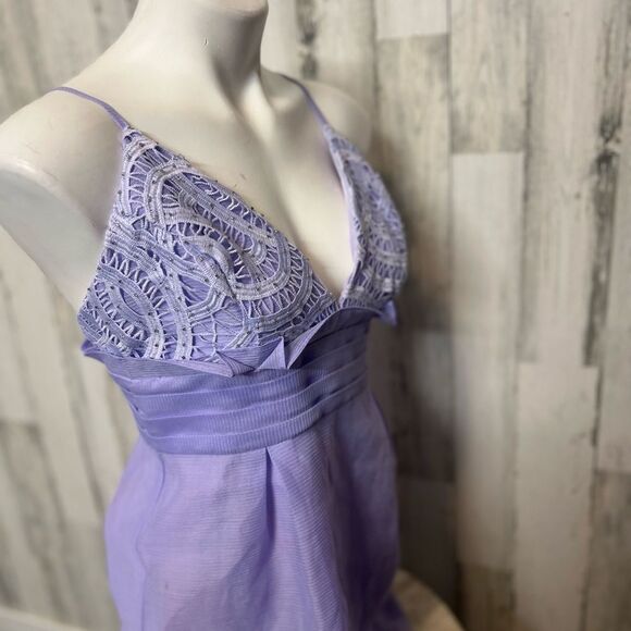 Purple dress with laced top size small - Picture 7 of 7